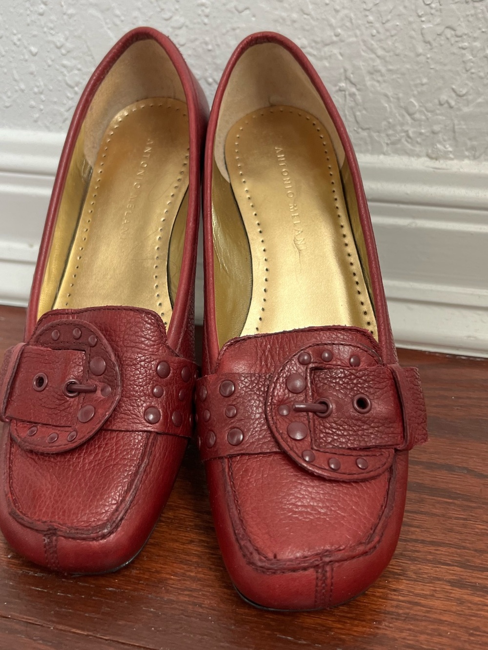 Antonio Melani Pebbled Leather Buckle Loafers | Dark Red | 7M